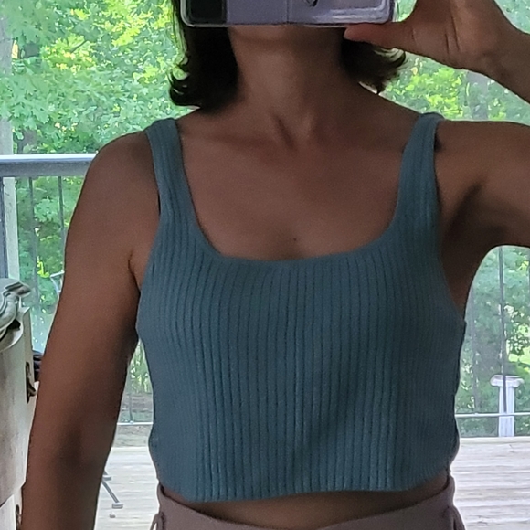 Small aqua ribbed knit top and skirt set. - Picture 3 of 4